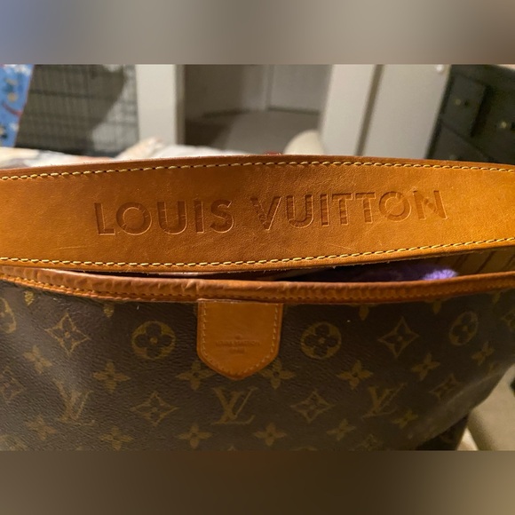 LV bag
Very good condition - Picture 2 of 3